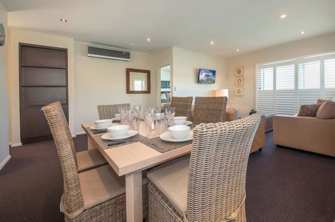 Pacific Blue 278-265 Sandy Pt Rd- Dual Key Access, Wifi, Linen And Air Conditioning - Lightning Ridge Tourism 7