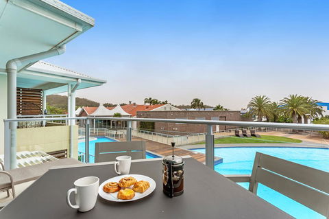 Pacific Blue 278-265 Sandy Pt Rd- Dual Key Access, Wifi, Linen And Air Conditioning - Lightning Ridge Tourism 1