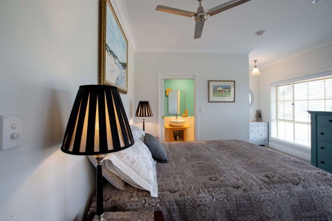 Angaston House - Lightning Ridge Tourism 4