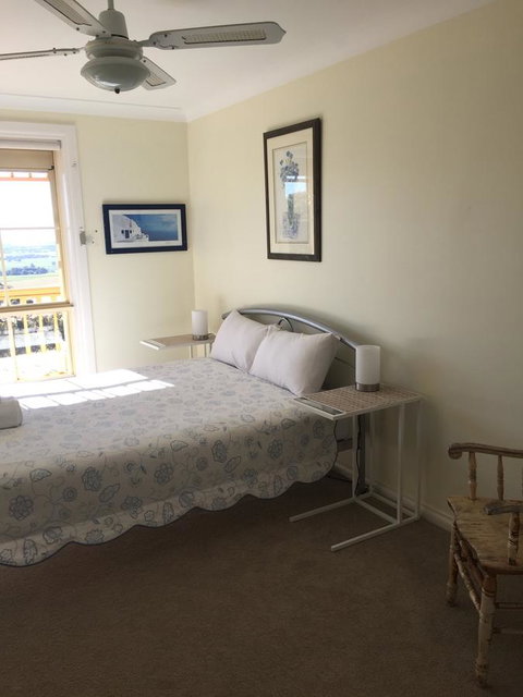 Angaston House - Lightning Ridge Tourism 10