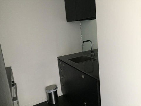 Tasha\'s Apartments On Warwick - Lightning Ridge Tourism 29