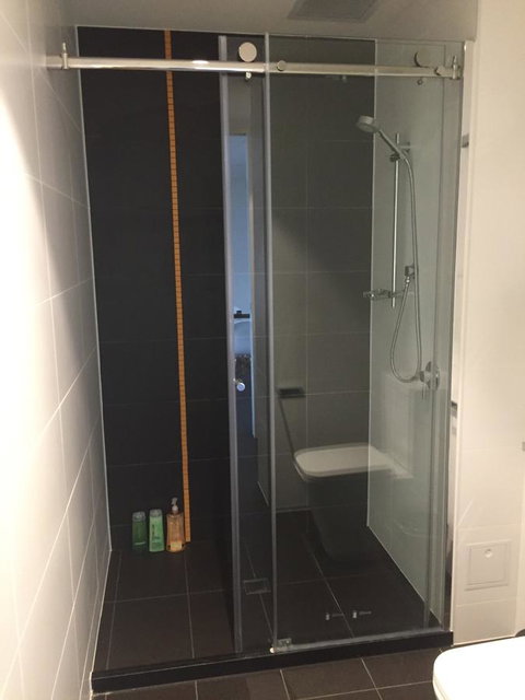 Tasha\'s Apartments On Warwick - Lightning Ridge Tourism 18
