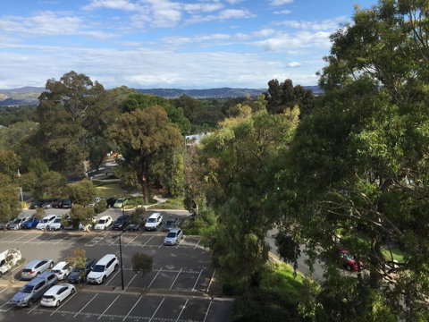Tasha\'s Apartments On Warwick - Lightning Ridge Tourism 38