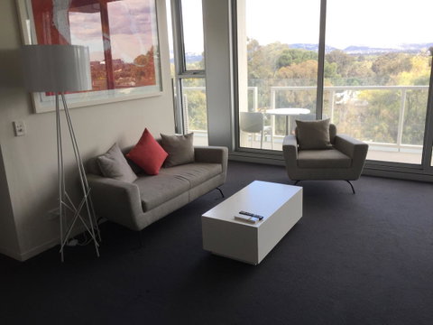 Tasha\'s Apartments On Warwick - Lightning Ridge Tourism 28