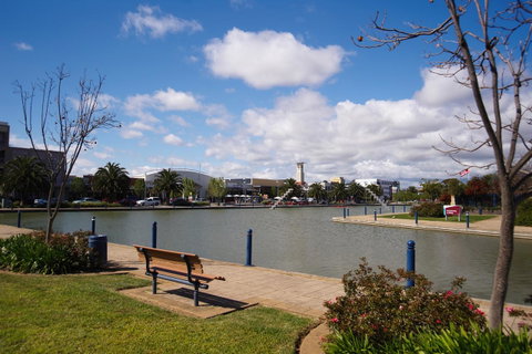 Quest Mawson Lakes - Lightning Ridge Tourism 8