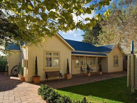 Hahndorf House B&B - Lightning Ridge Tourism 34