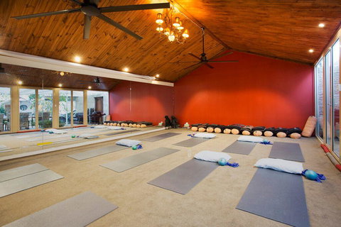 Hahndorf House B&B - Lightning Ridge Tourism 12