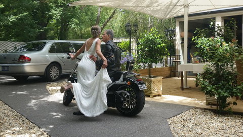 Hahndorf House B&B - Lightning Ridge Tourism 43