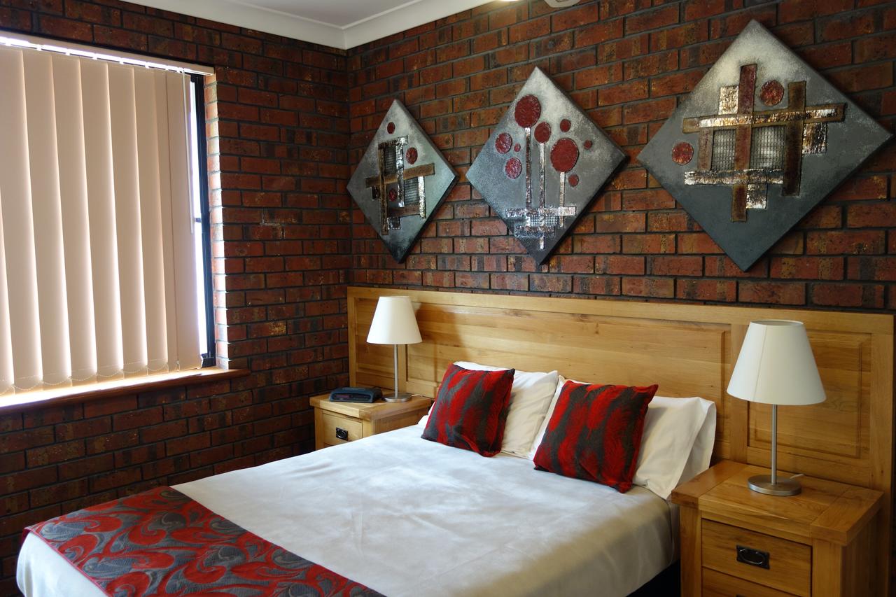 Glenelg East SA Lightning Ridge Tourism
