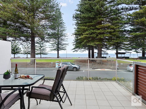 Breeze Beachfront Apartment - Lightning Ridge Tourism 34