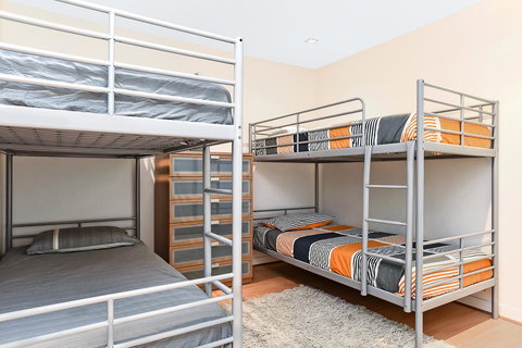 Breeze Beachfront Apartment - Lightning Ridge Tourism 17