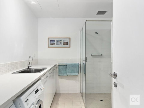 Breeze Beachfront Apartment - Lightning Ridge Tourism 38