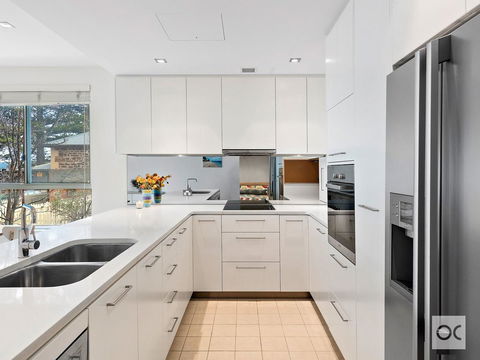 Breeze Beachfront Apartment - Lightning Ridge Tourism 39