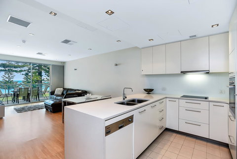 Breeze Beachfront Apartment - Lightning Ridge Tourism 9