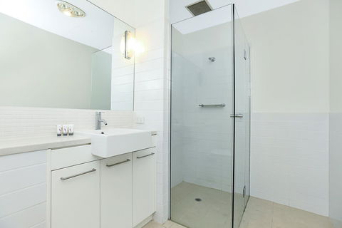 Breeze Beachfront Apartment - Lightning Ridge Tourism 14