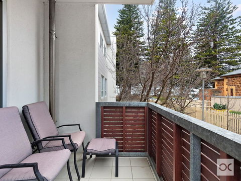 Breeze Beachfront Apartment - Lightning Ridge Tourism 26