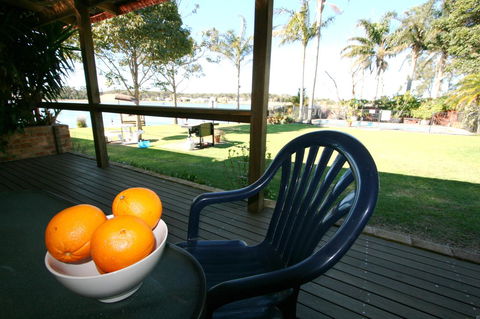 Lake Edge Apartments - Lightning Ridge Tourism 16