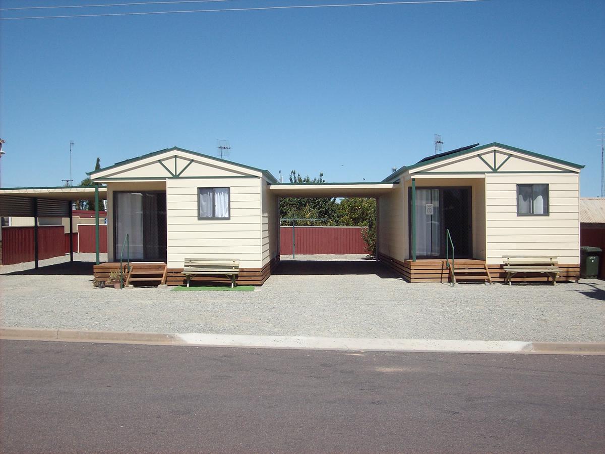  Lightning Ridge Tourism