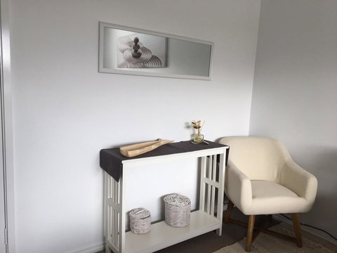 Windsor Gardens Home - Lightning Ridge Tourism 2