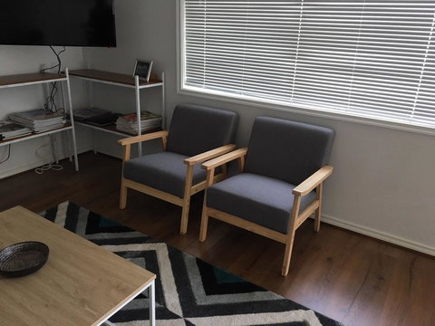 Windsor Gardens Home - Lightning Ridge Tourism 8