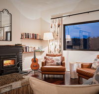 Esto house - Lightning Ridge Tourism