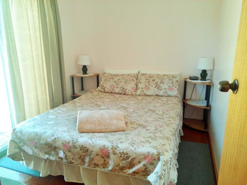 Wenton Farm Holiday Cottages - Lightning Ridge Tourism 5