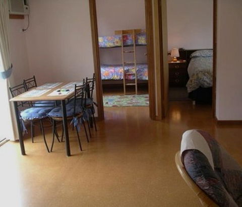 Wenton Farm Holiday Cottages - Lightning Ridge Tourism 11