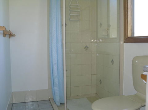 Wenton Farm Holiday Cottages - Lightning Ridge Tourism 13