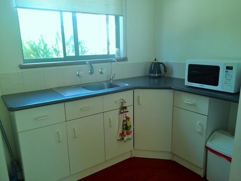 Wenton Farm Holiday Cottages - Lightning Ridge Tourism 4