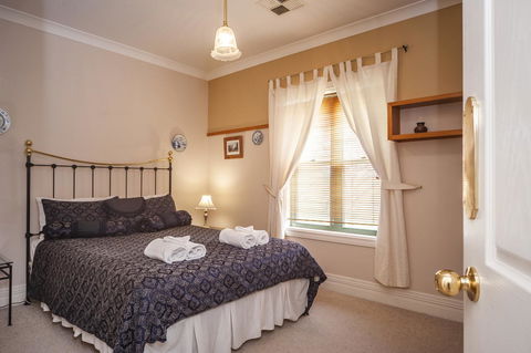Angaston Saleyards Luxury Accommodation - Lightning Ridge Tourism 2