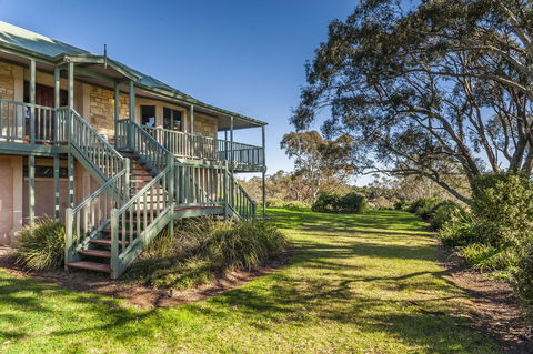 Angaston Saleyards Luxury Accommodation - Lightning Ridge Tourism 11