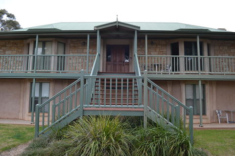 Angaston Saleyards Luxury Accommodation - Lightning Ridge Tourism 35