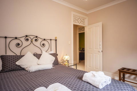 Angaston Saleyards Luxury Accommodation - Lightning Ridge Tourism 3