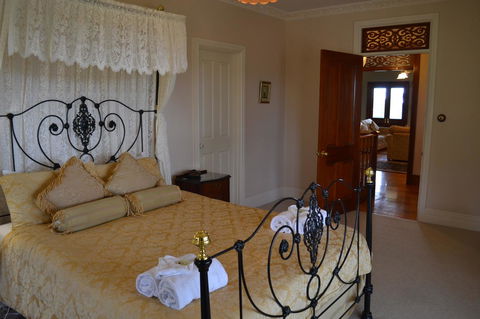 Angaston Saleyards Luxury Accommodation - Lightning Ridge Tourism 38