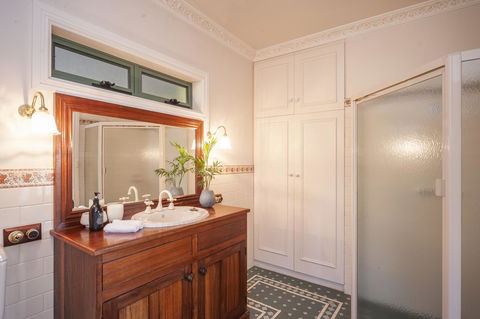Angaston Saleyards Luxury Accommodation - Lightning Ridge Tourism 29