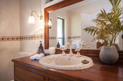 Angaston Saleyards Luxury Accommodation - Lightning Ridge Tourism 28