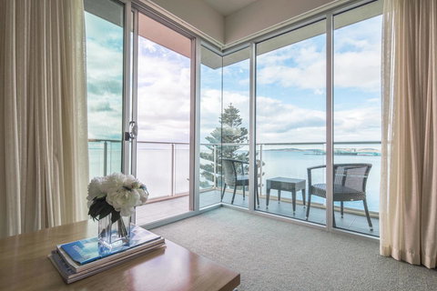 Port Lincoln Hotel - Lightning Ridge Tourism 12