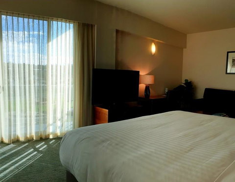 Port Lincoln Hotel - Lightning Ridge Tourism 2