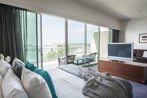 Port Lincoln Hotel - Lightning Ridge Tourism 36