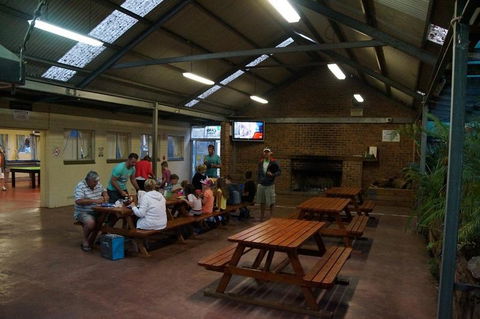 Beachside Holiday Park - Lightning Ridge Tourism 20