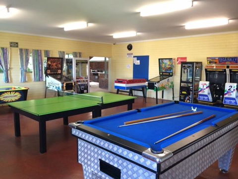 Beachside Holiday Park - Lightning Ridge Tourism 24