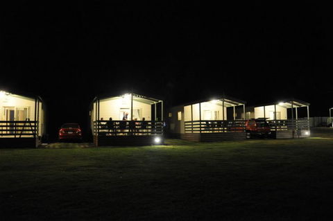 Beachside Holiday Park - Lightning Ridge Tourism 3