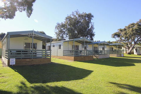 Beachside Holiday Park - Lightning Ridge Tourism 1