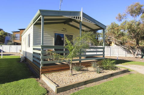 Beachside Holiday Park - Lightning Ridge Tourism 4