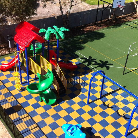 Beachside Holiday Park - Lightning Ridge Tourism 15