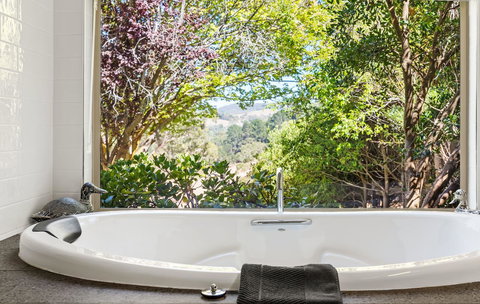 Adelaide Hills Retreats - Lightning Ridge Tourism 11