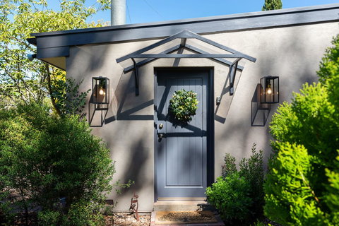 Adelaide Hills Retreats - Lightning Ridge Tourism 28