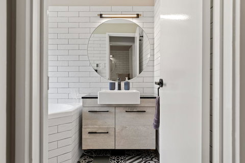 Adelaide Hills Retreats - Lightning Ridge Tourism 36