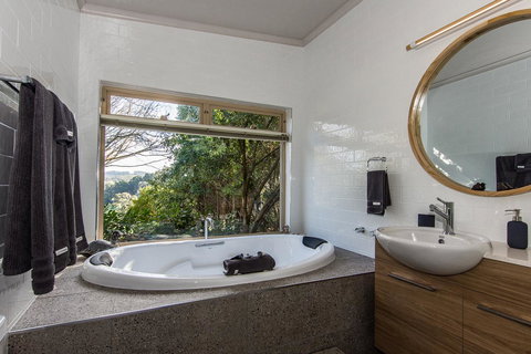 Adelaide Hills Retreats - Lightning Ridge Tourism 44