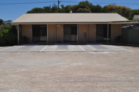 Keith Motor Inn - Lightning Ridge Tourism 5